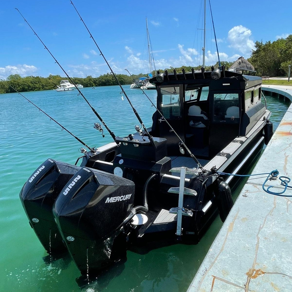 Fishing Boat Aluminum - Barco de Pesca de 18 pés